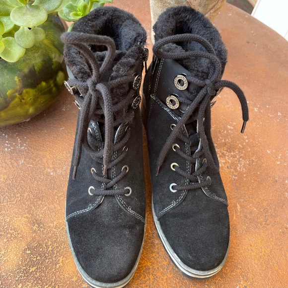 Brand new Ak sport boots - Picture 4 of 5